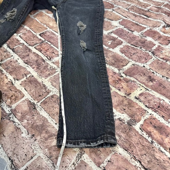 Levis Levi's 501 Skinny Dark Indigo Wash 24 Y2K Grunge Model Off Duty, Grunge - Picture 15 of 16